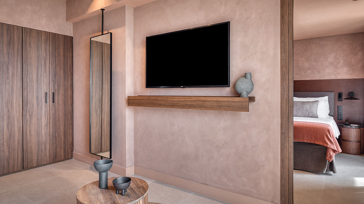 Sapphire Family Suite